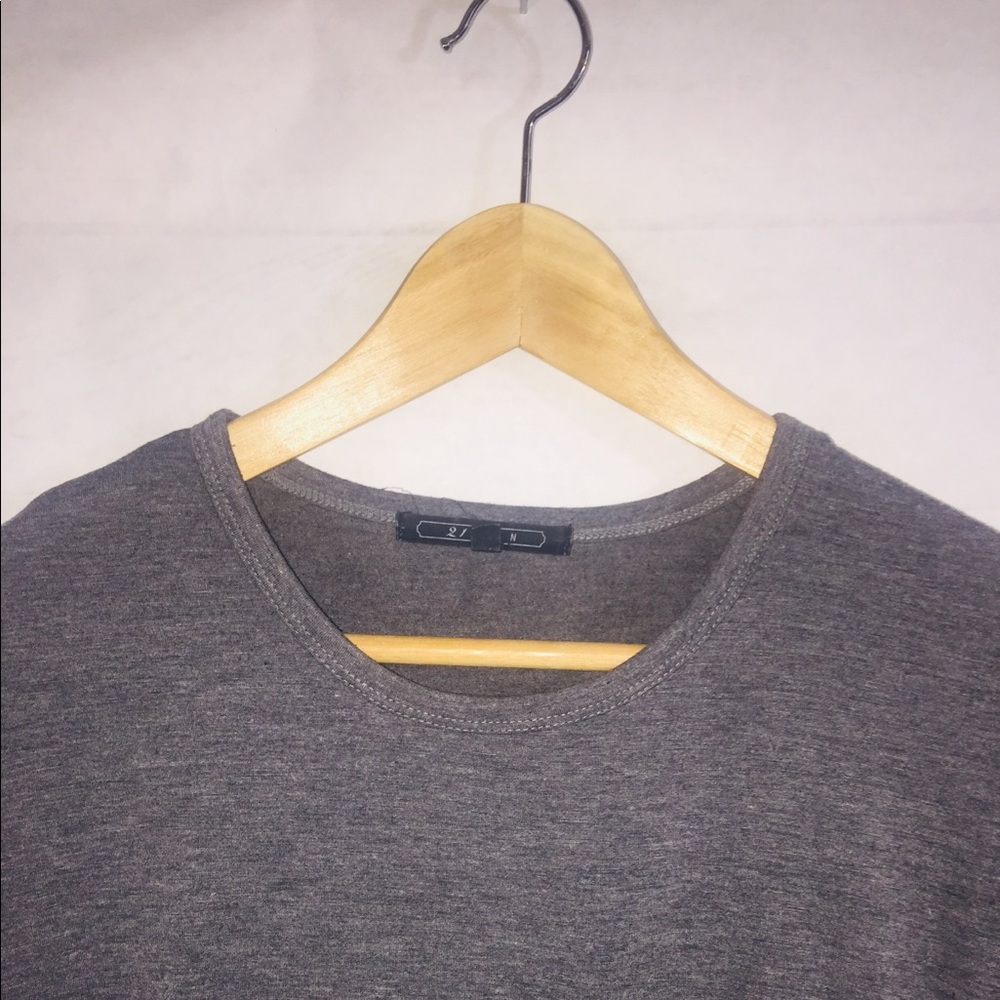 ZIPPER DETAIL T-SHIRT - Picture 2 of 5